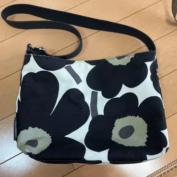 마리메꼬 우니코 숄더백