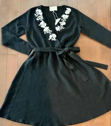 가격 인하 중 미사용 새상품 Chesty 카슈쿨 원피스 블랙 사이즈 1