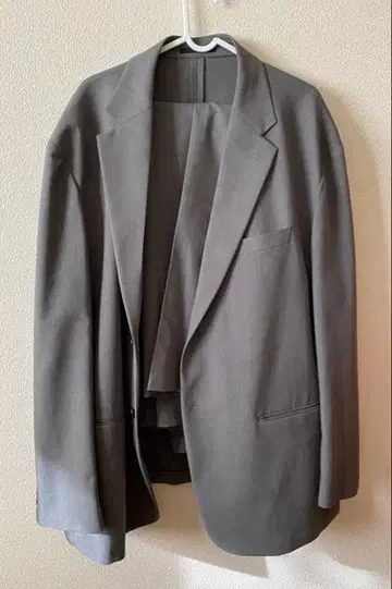 유니클로 감동 정장 세트 다크 그레이