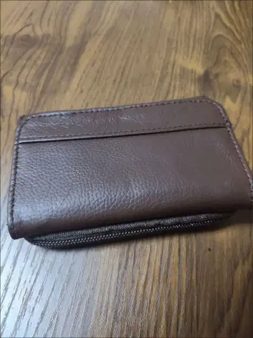 브라운 가죽 코인 케이스 지퍼 포함