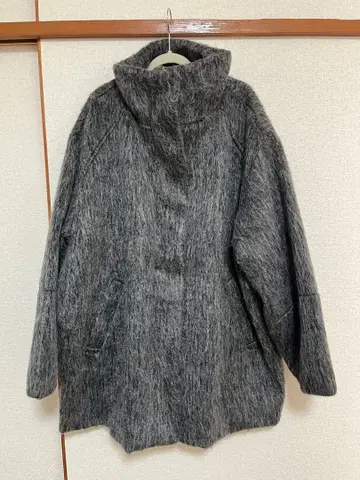 MIX 샤기 플라이 스탠드넥 미들 기장 코쿤 슬리브 코트