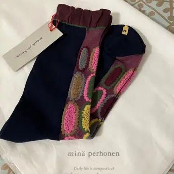 미나 페르호넨 타르트 tarte 양말 삭스 츠구전