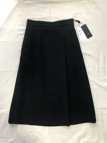 AOKI 아오키 LES MUES 더블 크로스 플레어 스커트 블랙 새상품