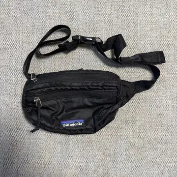 [ 새상품급 ] patagonia 웨스트 파우치