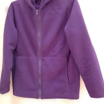 보라색 플리스 자켓 후드 부착