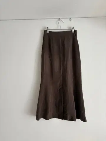 NOBLE 페이크 스웨이드 머메이드 스커트