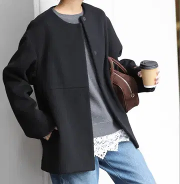 새상품 relume 슈퍼 파인 비버 크루넥 코트