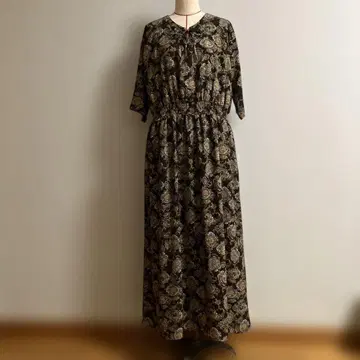 어반 리서치 칠부 소매 원피스