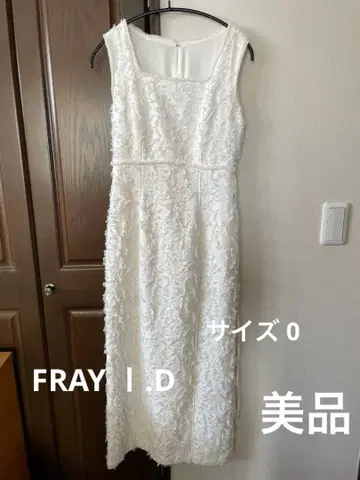 프레이 아이디 컷 자카드 스퀘어 넥 원피스 화이트 사이즈 0
