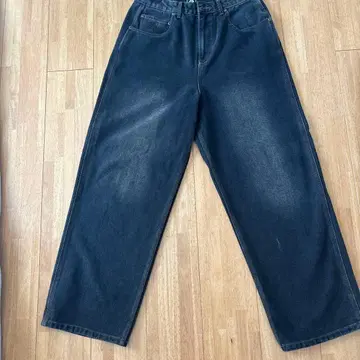 ANTIMID 배기 데님 블랙