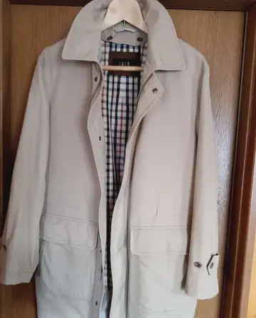 DAKS 하프 코트 베이지