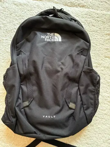 THE NORTH FACE VAULT 블랙 백팩