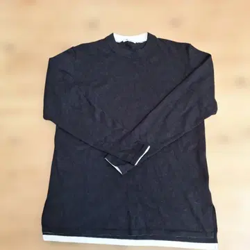 tk. TAKEO KIKUCHI 블랙 긴팔 티셔츠