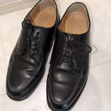 REGAL 블랙 레이스업 슈즈 Worth Collection