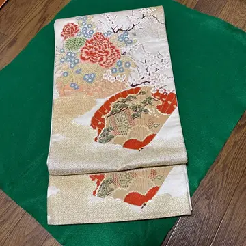 후쿠로 오비 꽃무늬와 부채 자수