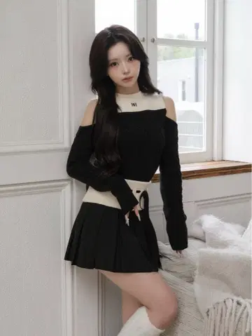 새상품 Darich 다리치 숄더 오픈 니트 셋업