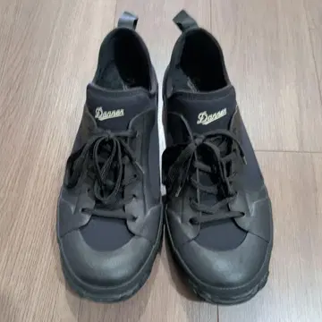 Danner 블랙 스니커즈