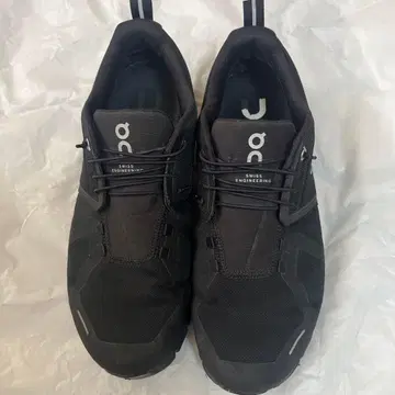 가격 인하 새상품급 On 트레일 러닝화 블랙 27.5cm