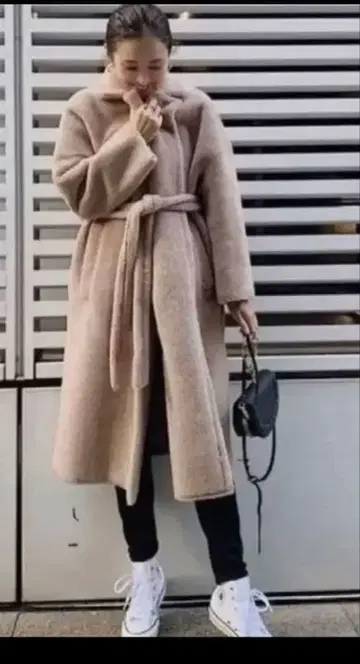 스터닝 루어 페이크 무스탕 코트 size 0 그레이