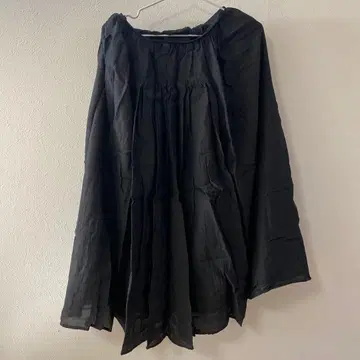 Mila Owen 블랙 플레어 스커트