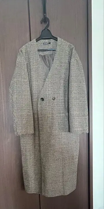 피에르 하디 체크 무늬 롱 코트