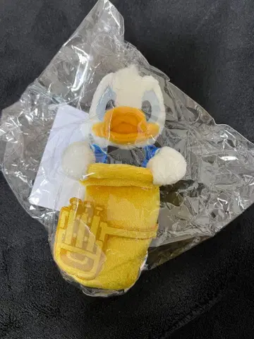 디즈니랜드 42주년 필하모닉 매직 도날드 인형 배지