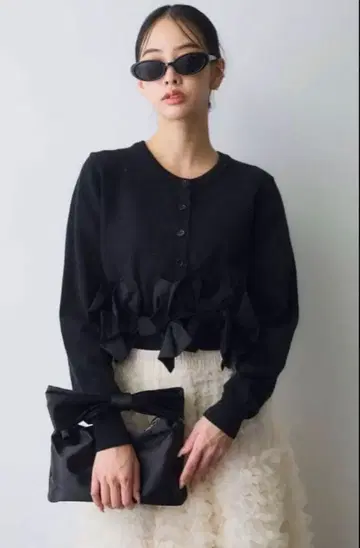 [ 새상품 ] 헤무리본 디자인 숏 가디건 Frene 프라네