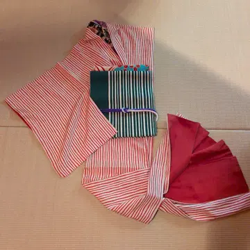 빨흰 줄무늬 코몬 기모노 이중 기모노 순수 실크