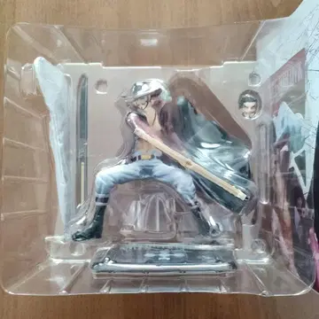 DRACULE MIHAWK 배틀 ver. Figuarts Zero