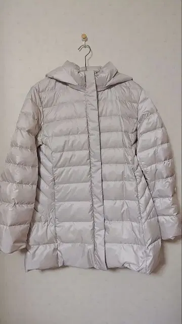 UNTITLED 미사용 후드 부착 다운 자켓