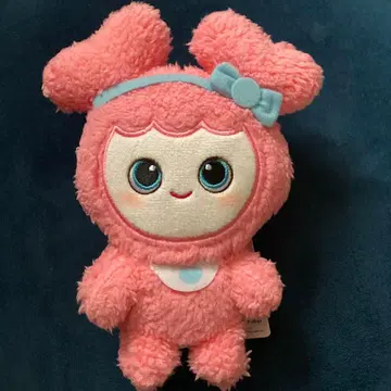 TWICE LOVELYS 복슬복슬 앉아있는 봉제인형 GIGO 한정판 모모