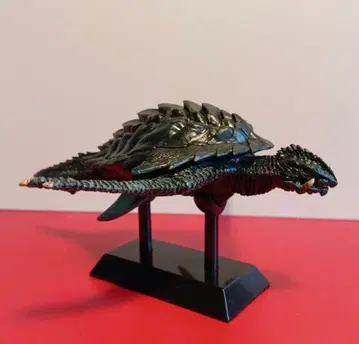 가메라 비행 형태 피규어