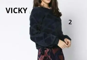 새상품급 손세탁 가능 [ VICKY ] 2 페더 다이아 자카드 니트