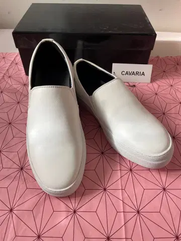 CAVARIA 화이트 슬립온 S 사이즈