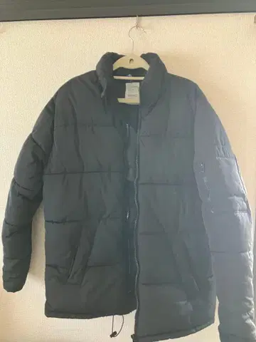 블랙 다운 자켓