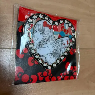 이토 준지 산리오 콜라보 갸루 토미에 메탈 하트 배지