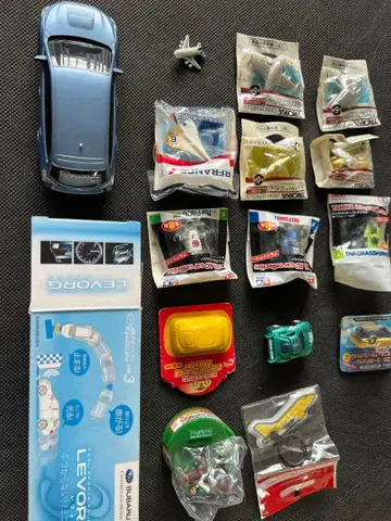 덤 경품 SUBARU LEVORG 및 미니카, 비행기, 정글 포켓