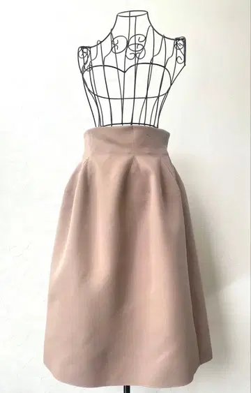 데이지 린 힙업 스커트 하이힙 워셔블 새상품급 40