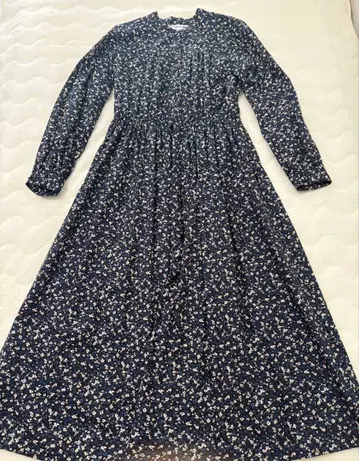 유니클로 INES 네이비 플라워 원피스 L 사이즈