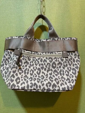 BRIEFING 레오파드 핸드백 그레이