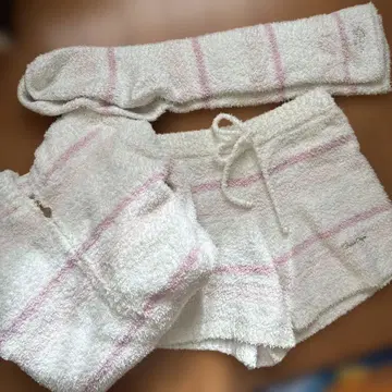 젤라또피케 후드 부착 파자마 세트 프리 사이즈