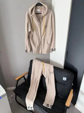 TCSS 맨투맨 셋업