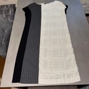 RITSUKO SHIRAHAMA 슬리브리스 원피스