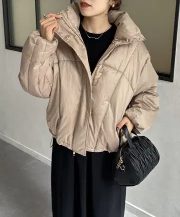 [ 미사용 새상품 ] 스탠드넥 충전솜 숏 블루종