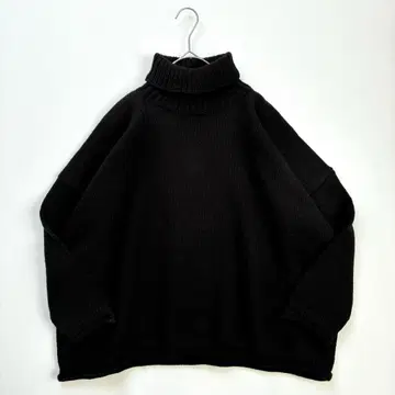 새상품급 유틸리티 페루 하이랜드 울 터틀넥 니트