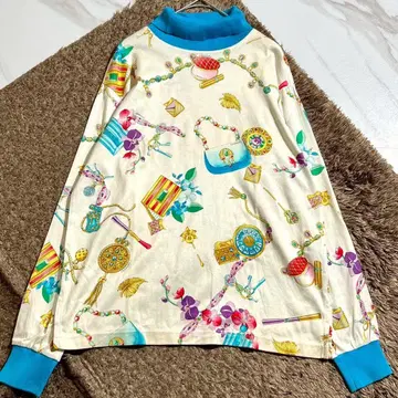 새상품급 레오나르 스포츠 하이넥 모크넥 티셔츠 비쥬 꽃무늬 M