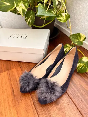 새상품급 피티 네이비 퍼 장식 펌프스 23cm