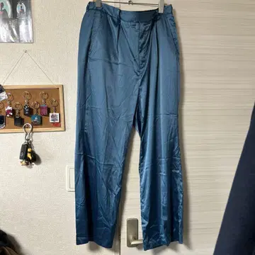 '초레어' HARE 파랑(스카이블루) 새틴 슬랙스