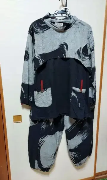 손으로 짠 이야기 상하의 세트