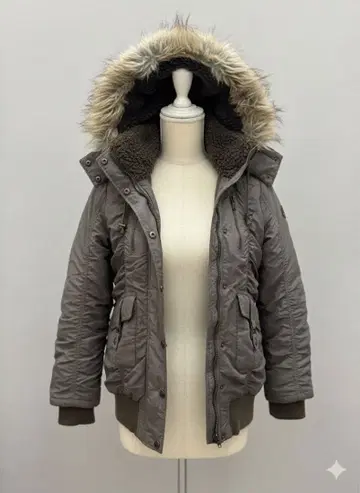 d.i.a y2k 헤이세이 밀리터리 자켓 M 사이즈